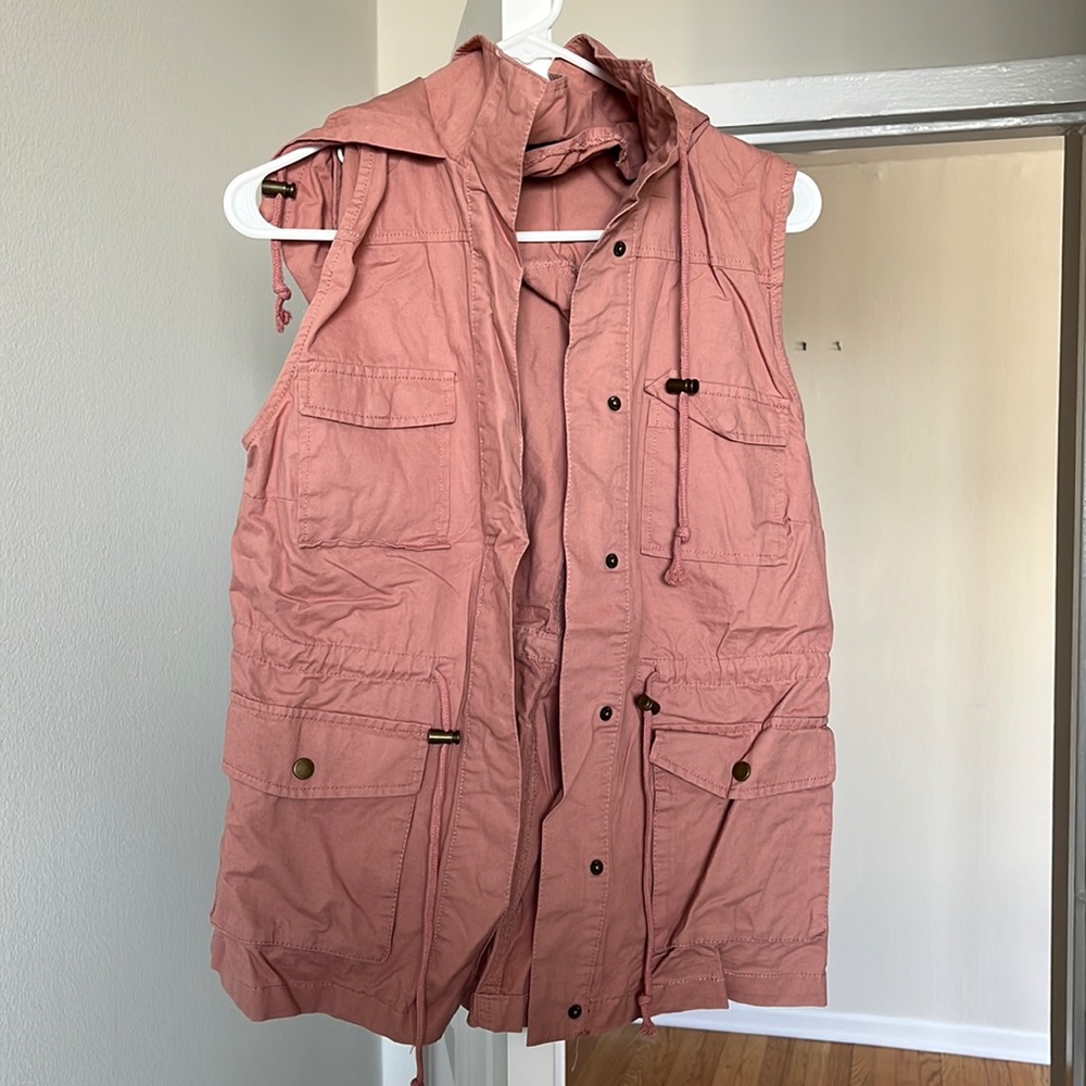 Womens dusty pink cargo vest